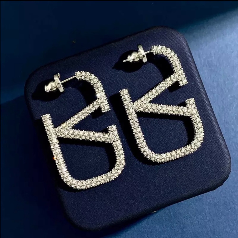 Elegant Silver Crystal Earrings